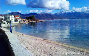 Leilighet GAGA, privat innkvartering i sted Baošići, Montenegro